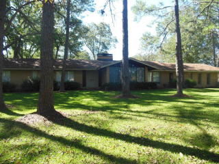 4912 Holly Hill Rd, Albany, GA 31721-9119