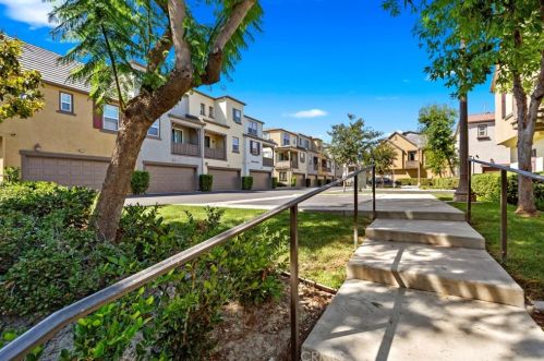 7012 Vining St, Chino CA  91710-8103 exterior