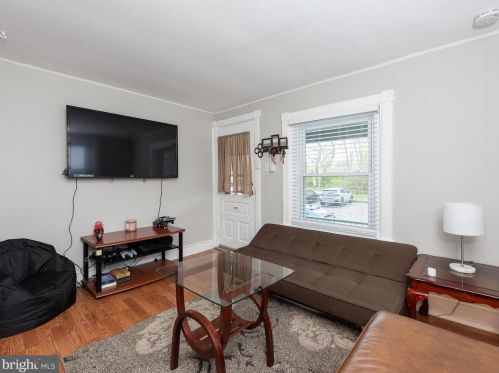 109 Jefferson Ave, Downingtown PA  19335-2935 exterior