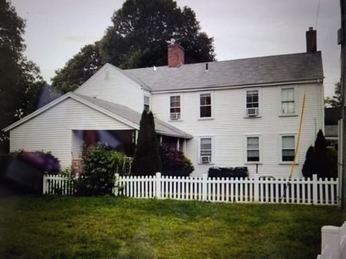 98 Commercial St, Weymouth, MA 02188-2621