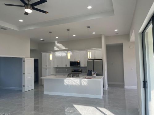 3602 6th St, Lehigh Acres, FL 33976-2327