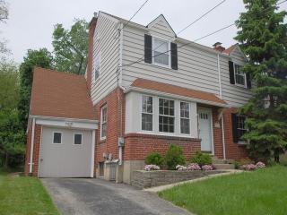 1661 Sutton Ave, Cincinnati, OH 45230-1875