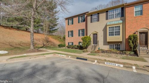 7702 Asterella Ct, Springfield VA  22152-3132 exterior