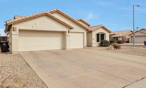 3930 Mohawk Ln, Glendale, AZ 85308-4780
