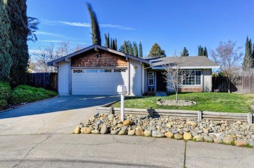 11029 Chemo River Ct, Rancho Cordova CA  95670-2703 exterior