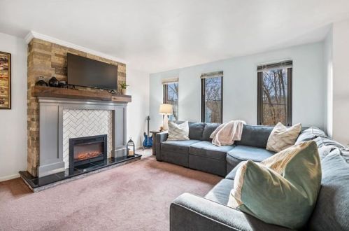350 Pontiac Ave, Pittsburgh, PA 15237-4745