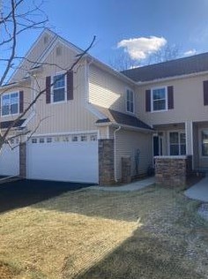 913 Iron Ln, Easton, PA 18040-7207