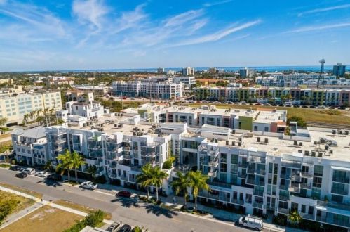 111 1st Ave, Delray Beach FL  33444-3712 exterior