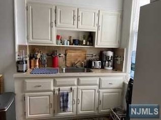 113 72nd St, North Bergen NJ  07047-5801 exterior