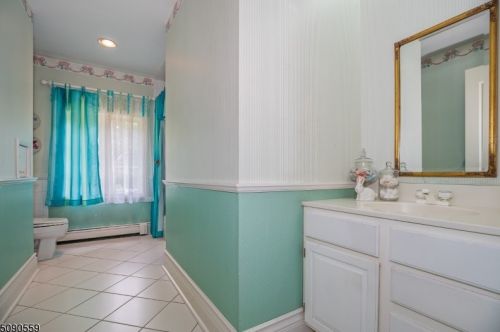 27 Hideaway Ln, Sparta NJ  07871-3510 exterior