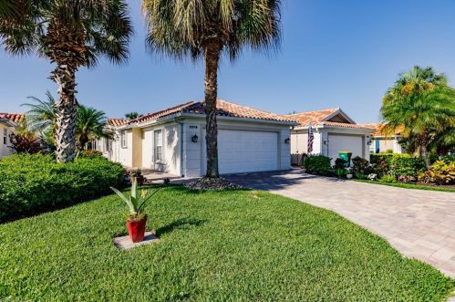 5018 Ventura Ct, Naples, FL 34109-3389