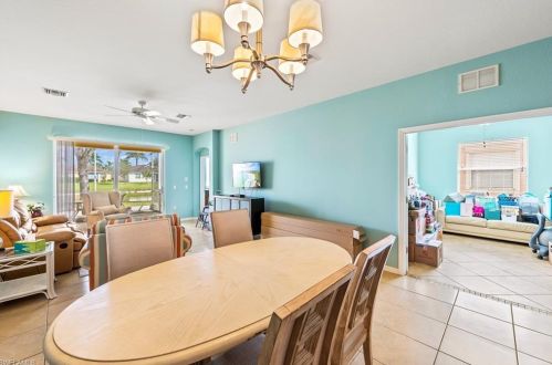 14322 Manchester Dr, Naples FL  34114-8626 exterior