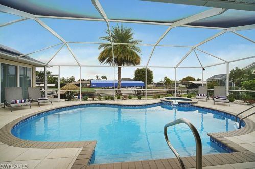 3823 12th Pl, Cape Coral, FL 33909-0089