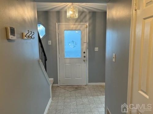 22 Anderson Ct, East Brunswick NJ  08816-5604 exterior
