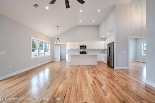 414 Seaward Pl, Lacey NJ  08731-2836 exterior