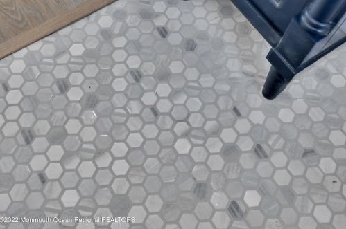 1217 Niihau Dr, Lacey NJ  08731-4702 exterior