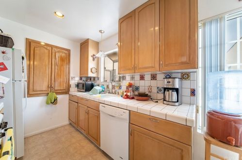 826 Obispo Ave, Long Beach CA  90804-5036 exterior