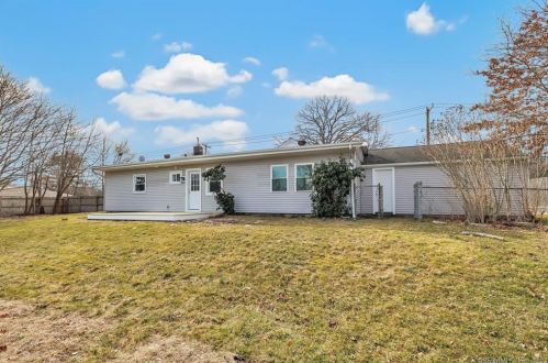 2870 Broadbridge Ave, Stratford CT  06614-2957 exterior