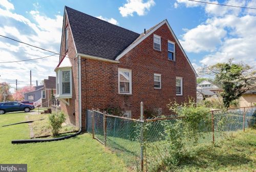 1919 Merchantville Ave, Camden, NJ 08110-2838