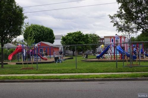 94 Maitland Pl, Outwater NJ  07026-1230 exterior