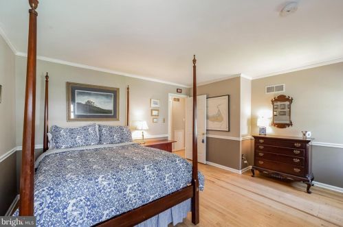 709 Malin Rd, Newtown Square PA  19073-2510 exterior