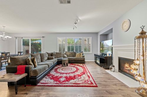 23860 Toscana Dr, Santa Clarita CA  91354-3015 exterior