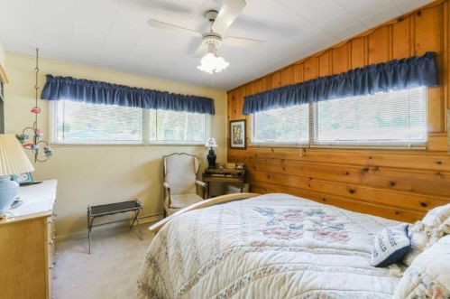 1750 Summit Dr, Lake Geneva WI  53147-1638 exterior