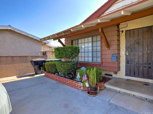 10212 Wasco Rd, Stanton, CA 90680-1828