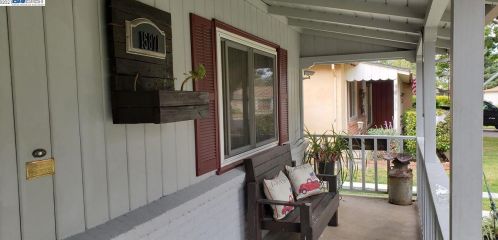 15871 Via Cordoba, San Lorenzo, CA 94580-2531
