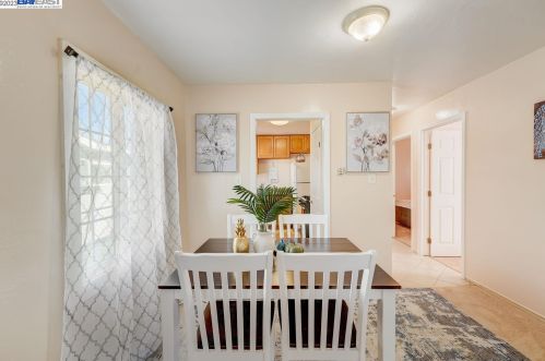 9326 Cherry St, Oakland CA  94603-1632 exterior