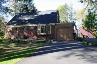 63 Upper Loudon Rd, Albany, NY 12211-1640