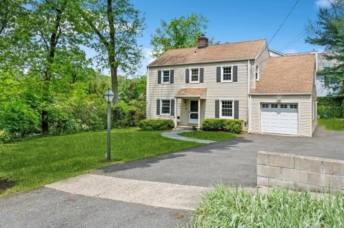4 Vincent Ave, Stamford, CT 06905-4015