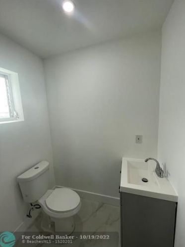 1101 14th Ave, Hollywood FL  33020-3716 exterior