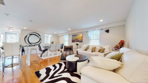 27 Wood Ave, Milford, CT 06460-5857