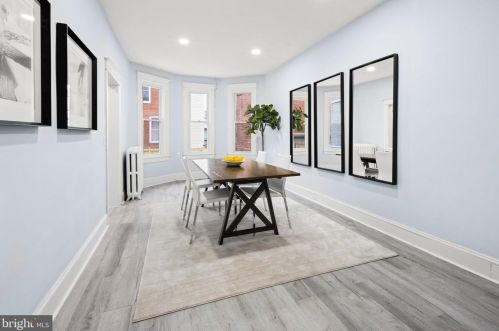 927 11th St, Washington, DC 20003-2813