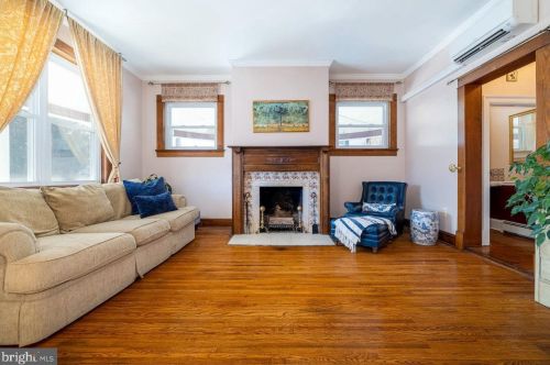 102 High St, Edinburg VA  22824-3084 exterior