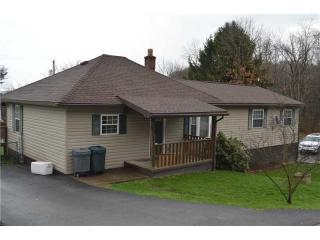 1010 Beechnut St, Tarentum, PA 15084-2102