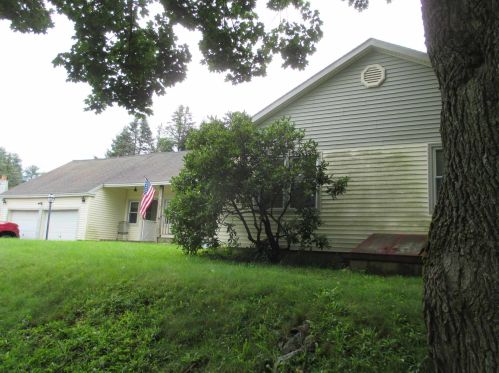 112 Tolend Rd, Dover NH  03820-5503 exterior