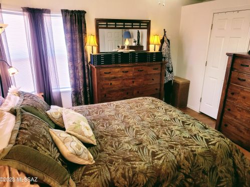 2803 Desert Hawk Pl, Tucson AZ  85713-4388 exterior