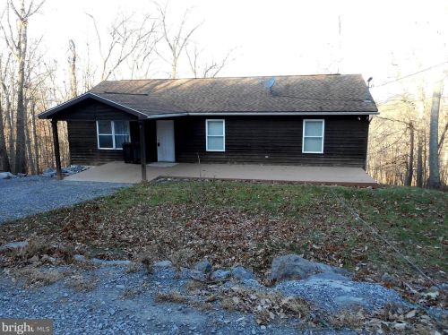 155 Fawn Dr, Harpers Ferry, WV 25425-5669