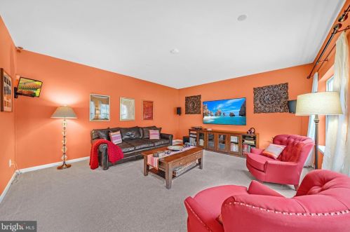 503 Pennock Ave, Kennett Sq PA  19348-1813 exterior