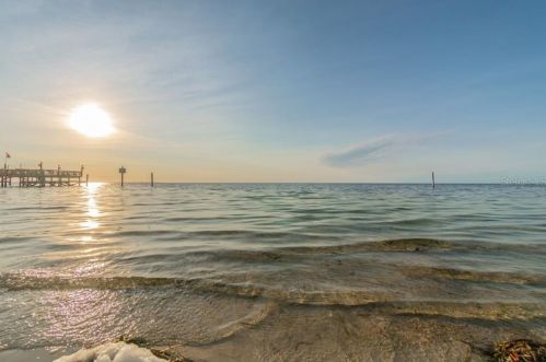 3955 Floramar Ter, New Port Richey FL 34652-3118 exterior