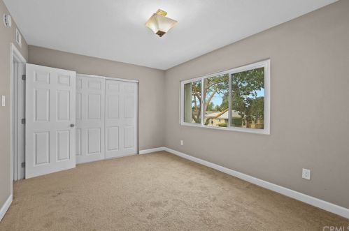 234 68th St, Long Beach CA  90805-1212 exterior