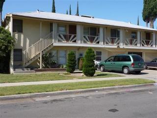1939 Simpson Ave, Fresno, CA 93703-1041