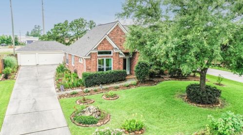 7202 Wild Violet Dr, Humble, TX 77346-2025
