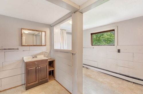 202 Ct St, Brockton MA 02302-4611 exterior