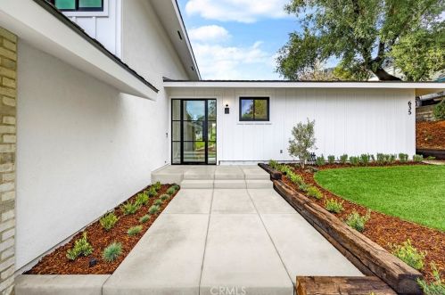 635 Oak Crest Dr, Sierra Madre CA  91024-1130 exterior