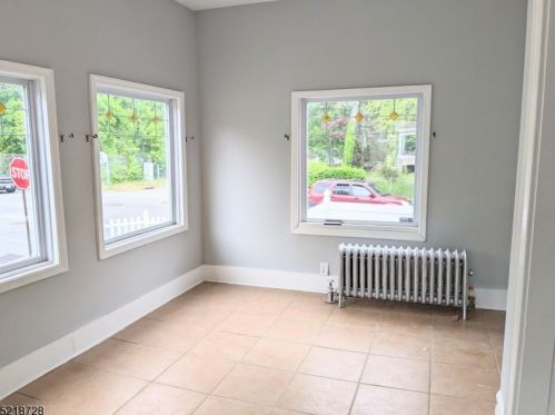 33 Wilcox Ave, East Orange NJ  07018-3320 exterior