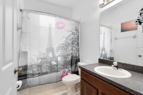 2424 Pond Cove Way, Apopka FL  32712-4886 exterior