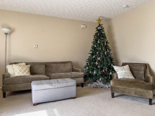 2264 Kilchurn Dr, Marion OH  43302-8739 exterior